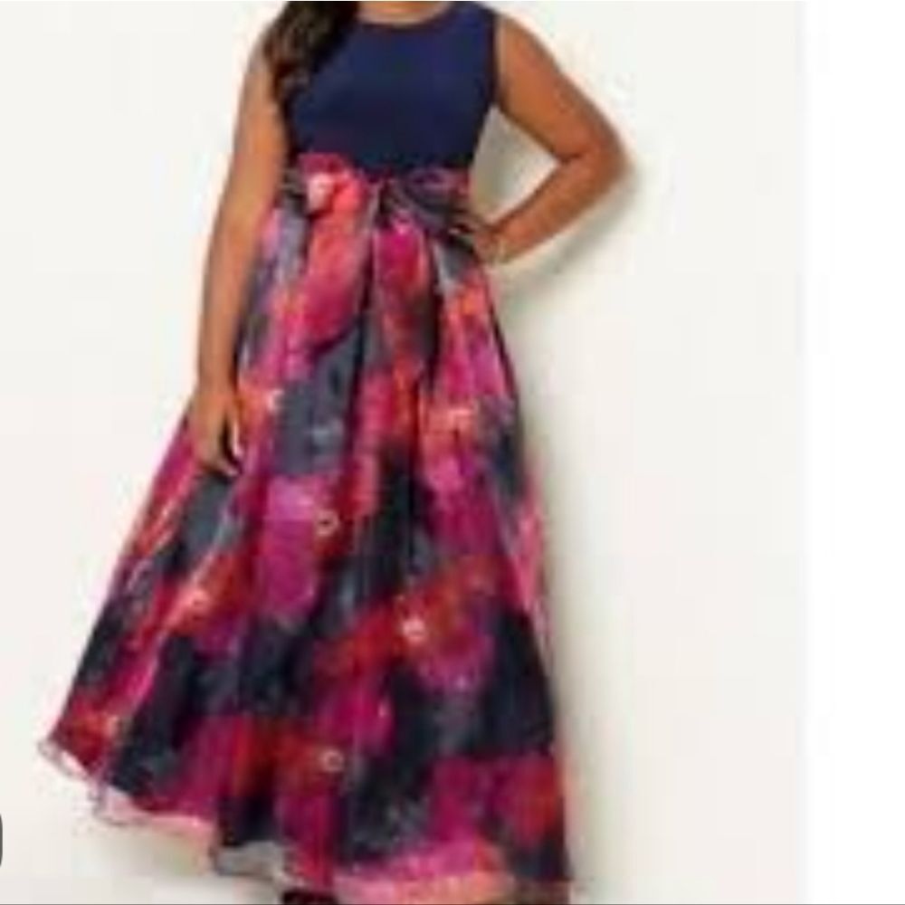 NWT Eliza J Organzia & Jersey Navy Floral Ball Gown